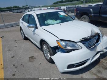  Salvage Chrysler 200