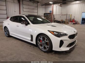  Salvage Kia Stinger