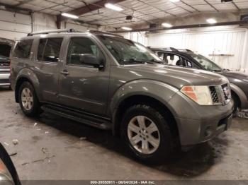  Salvage Nissan Pathfinder