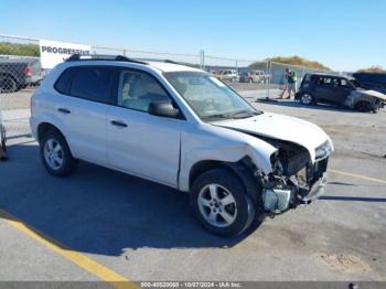  Salvage Hyundai TUCSON