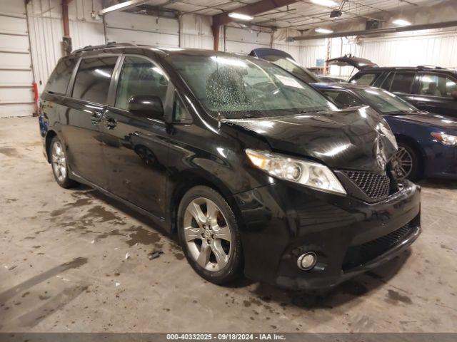  Salvage Toyota Sienna