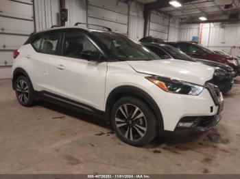  Salvage Nissan Kicks