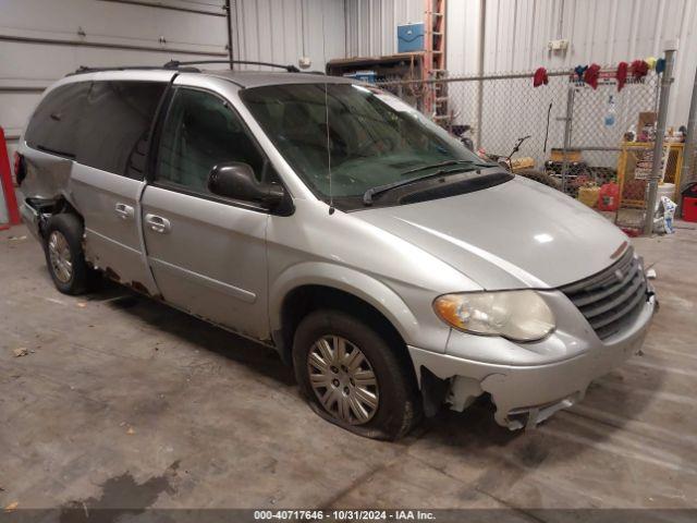  Salvage Chrysler Town & Country