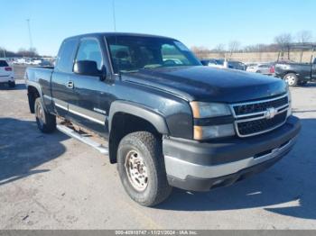  Salvage Chevrolet Silverado 2500