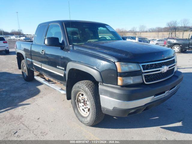  Salvage Chevrolet Silverado 2500