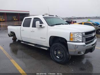  Salvage Chevrolet Silverado 2500