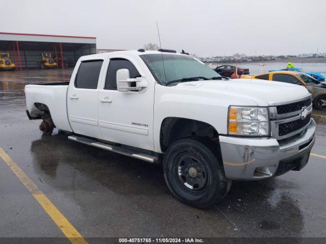  Salvage Chevrolet Silverado 2500