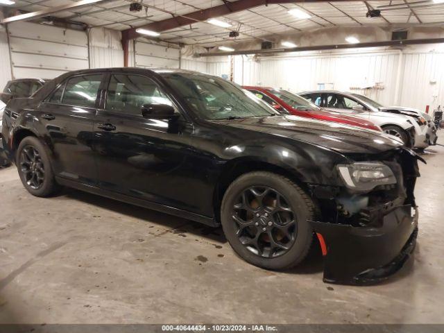  Salvage Chrysler 300