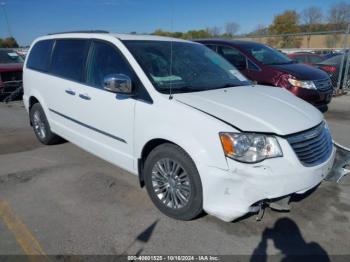  Salvage Chrysler Town & Country