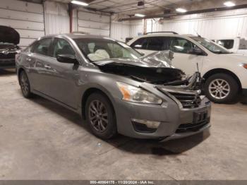  Salvage Nissan Altima