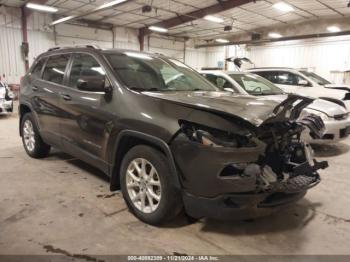  Salvage Jeep Cherokee