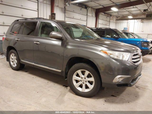  Salvage Toyota Highlander