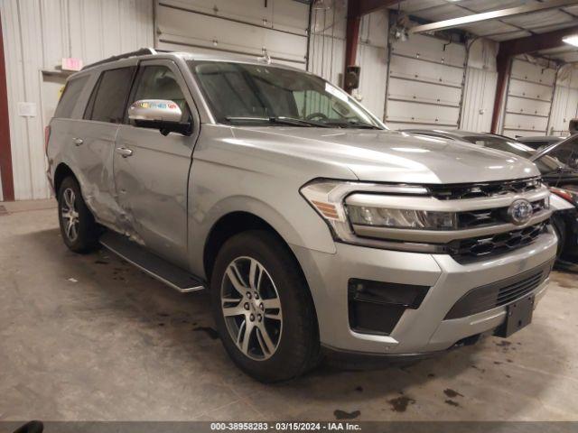  Salvage Ford Expedition