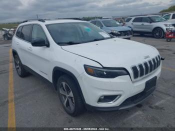  Salvage Jeep Cherokee