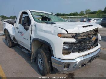  Salvage Chevrolet Silverado 2500