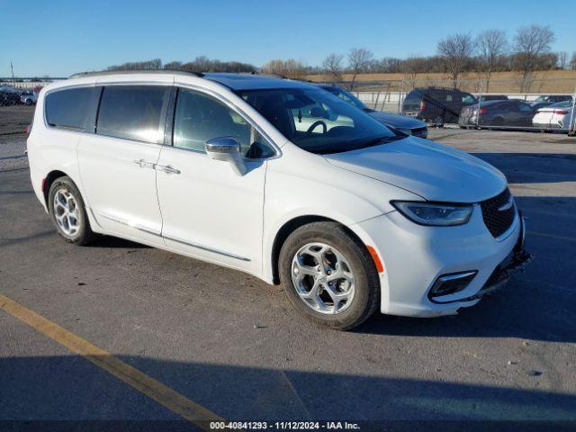  Salvage Chrysler Pacifica