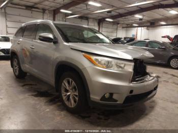  Salvage Toyota Highlander