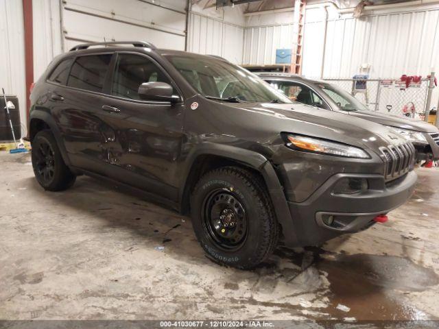  Salvage Jeep Cherokee