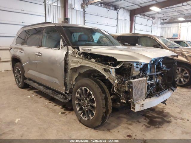  Salvage Toyota Sequoia