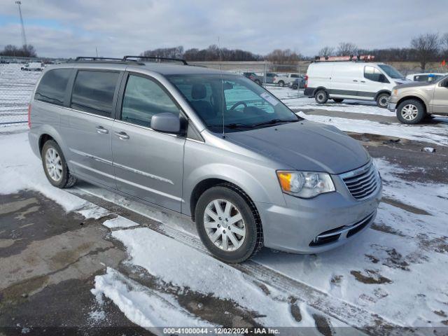  Salvage Chrysler Town & Country