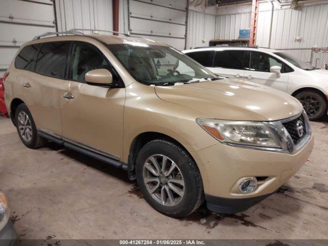  Salvage Nissan Pathfinder