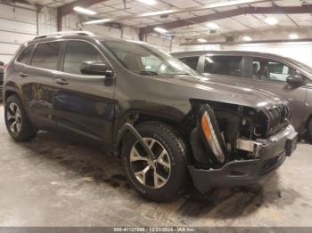  Salvage Jeep Cherokee