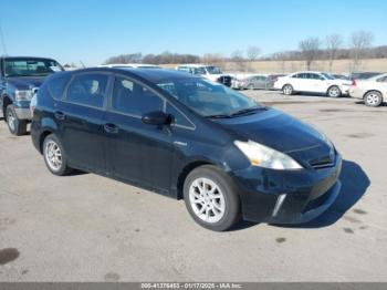  Salvage Toyota Prius v