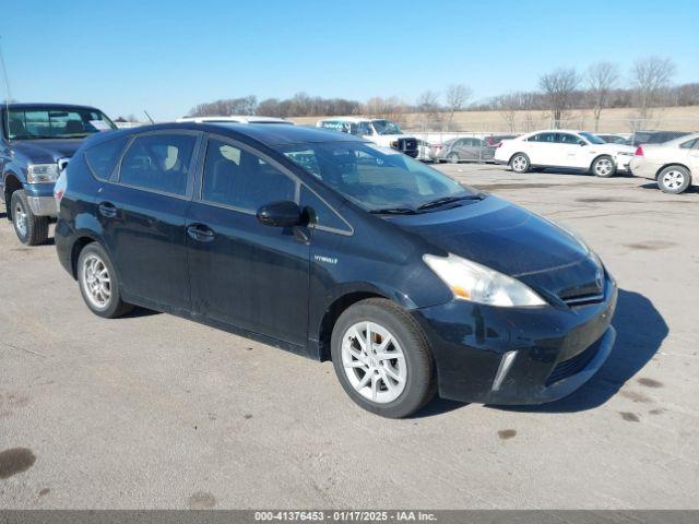  Salvage Toyota Prius v