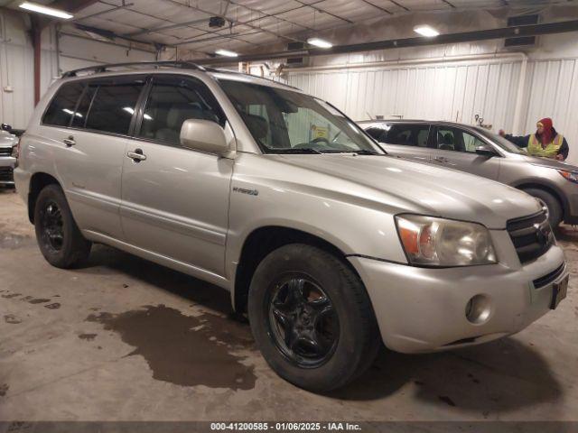  Salvage Toyota Highlander