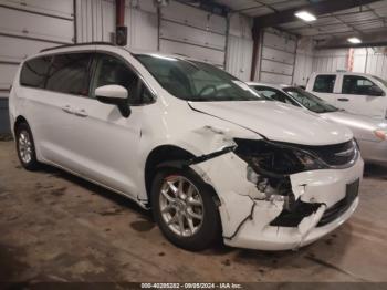  Salvage Chrysler Voyager