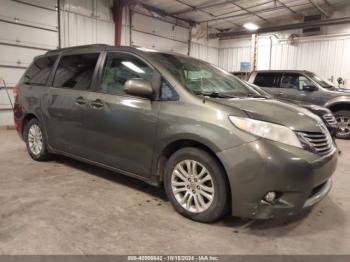  Salvage Toyota Sienna