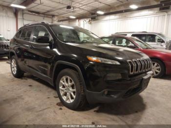  Salvage Jeep Cherokee