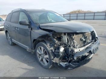  Salvage Nissan Pathfinder