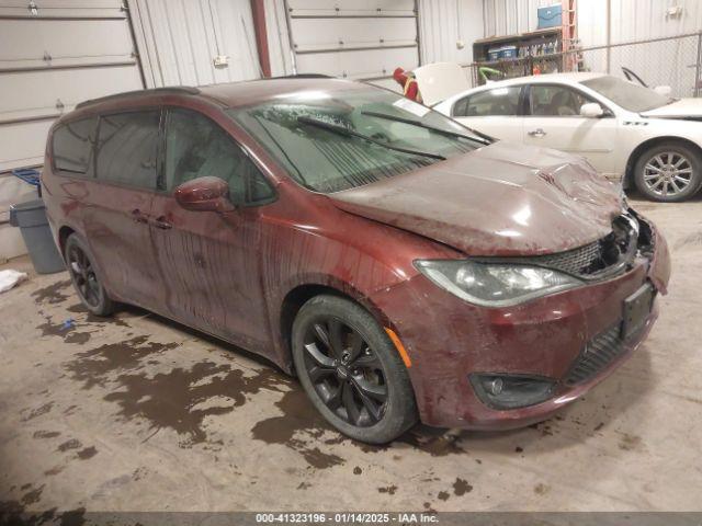  Salvage Chrysler Pacifica