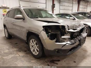  Salvage Jeep Cherokee