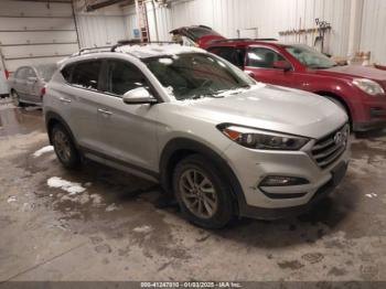  Salvage Hyundai TUCSON