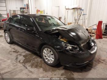  Salvage Chrysler 200