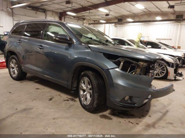  Salvage Toyota Highlander