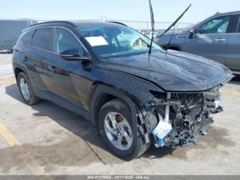  Salvage Hyundai TUCSON