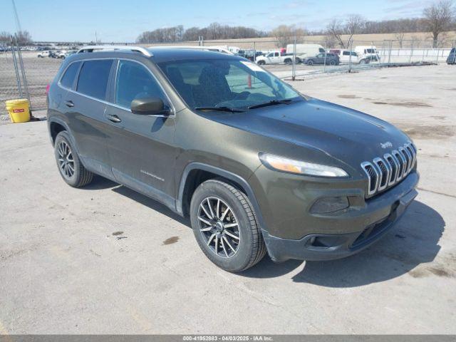  Salvage Jeep Cherokee