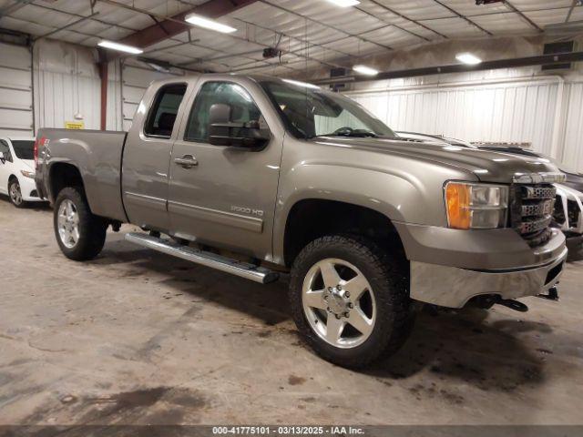  Salvage GMC Sierra 2500