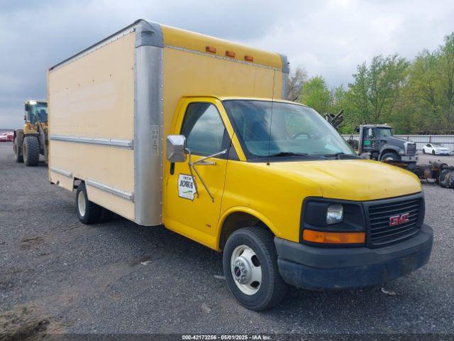  Salvage General Motors Savana Cutaway