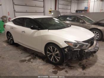  Salvage Nissan Maxima