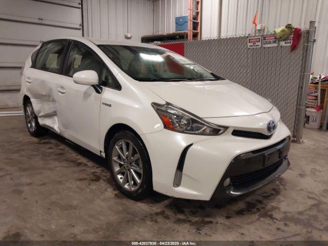  Salvage Toyota Prius v