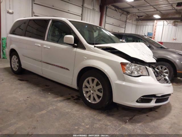  Salvage Chrysler Town & Country