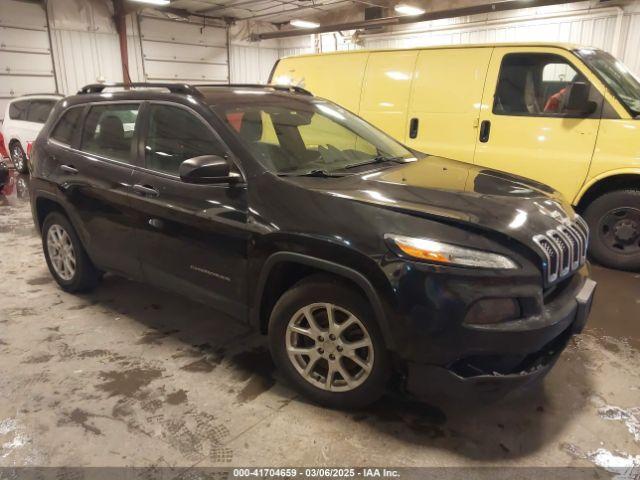  Salvage Jeep Cherokee