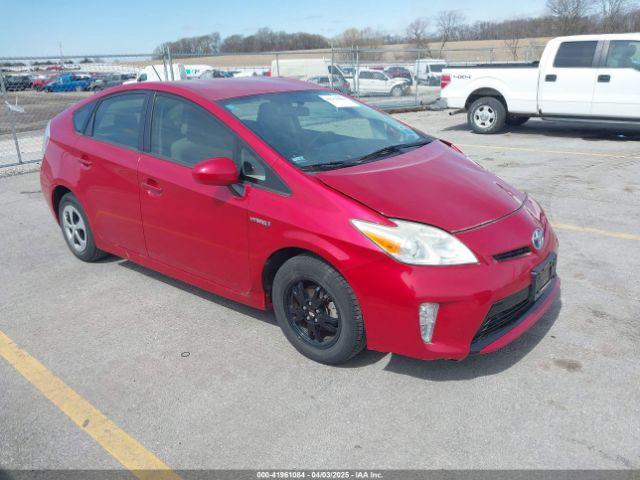  Salvage Toyota Prius