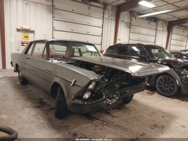  Salvage Ford Custom