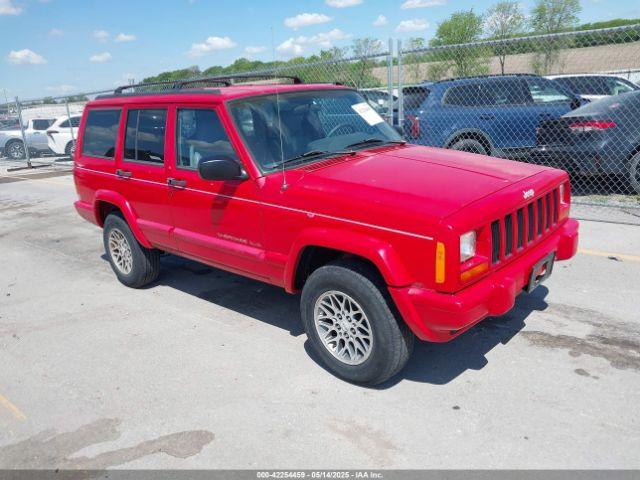  Salvage Jeep Cherokee