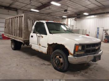  Salvage Chevrolet C3500 Chassis